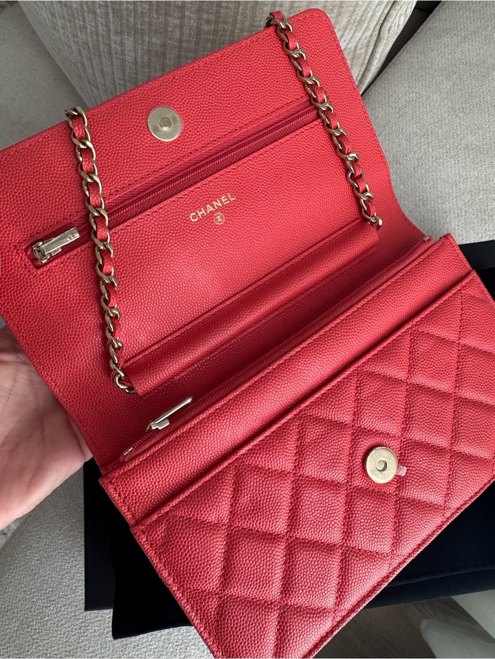 Chanel WOC - Picture 3 of 12